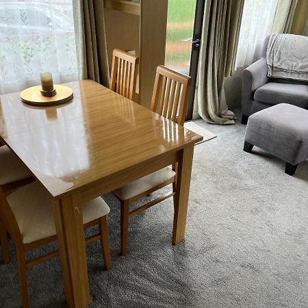 Private Holiday Home In Calm Site Wootton Bridge  Luaran gambar