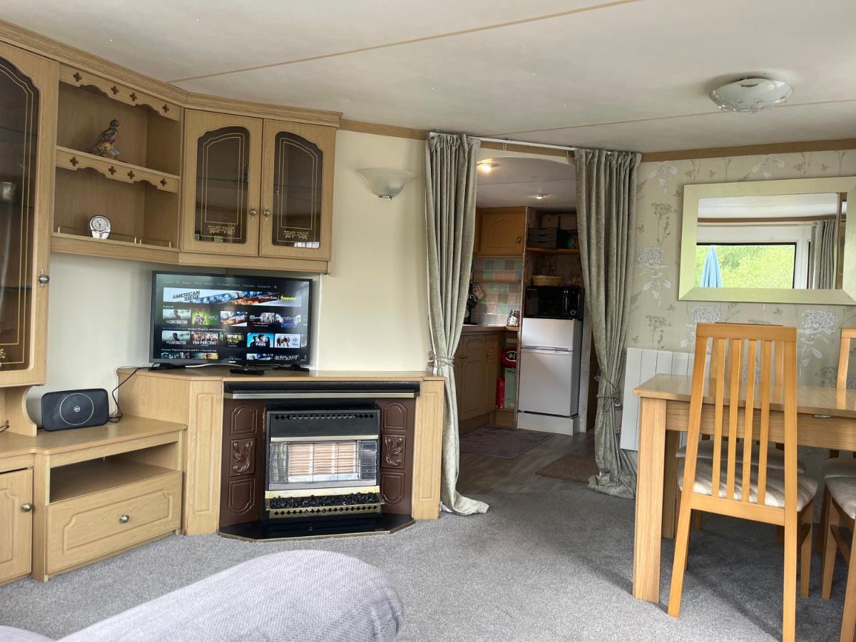 Private Holiday Home In Calm Site Wootton Bridge  Luaran gambar